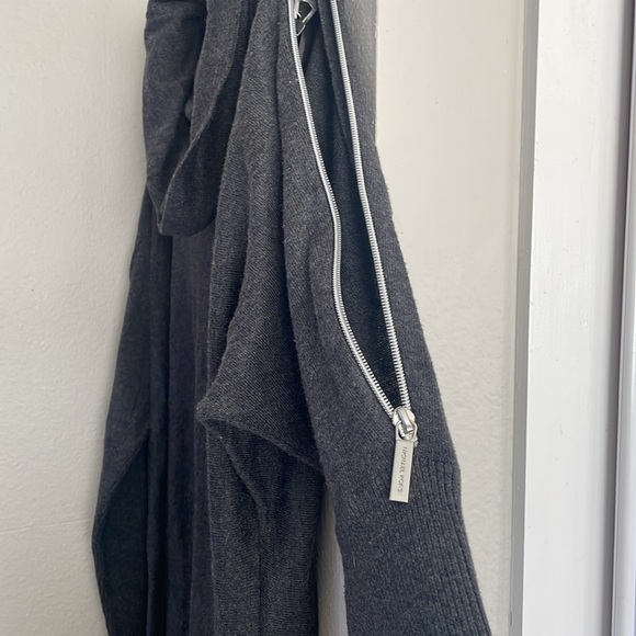 Michael Kors  black sweater M zippers on sides of the arms - Picture 2 of 5